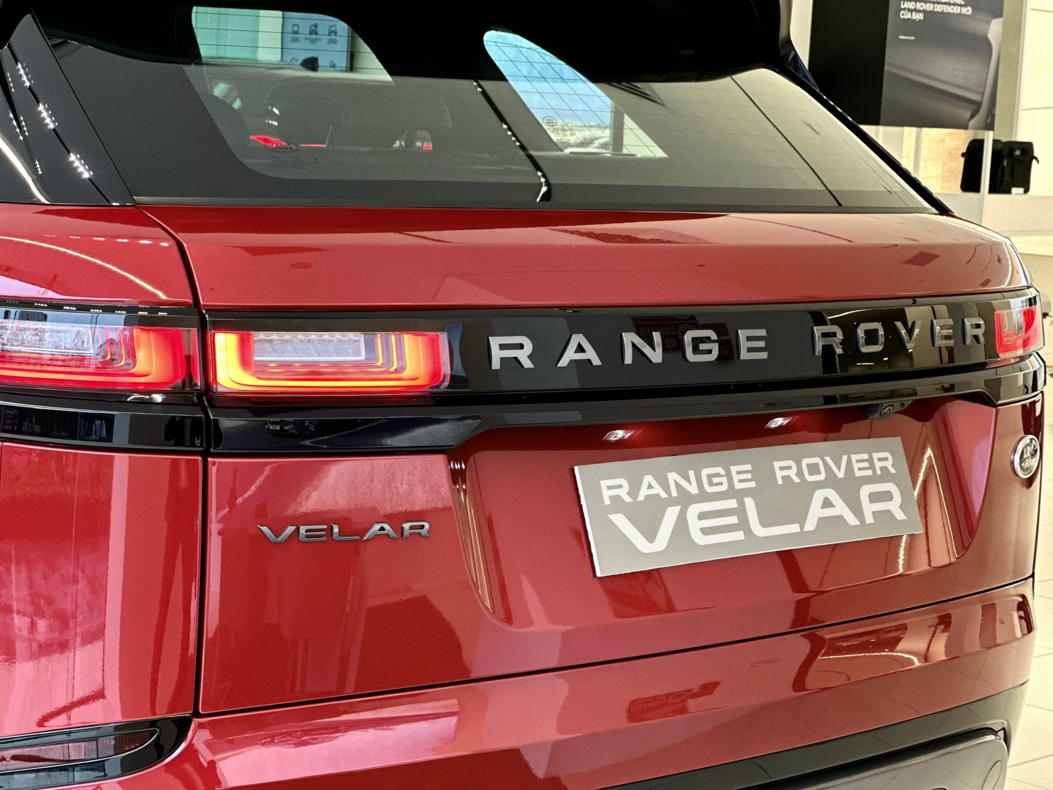 Giá xe range rover velar 2023