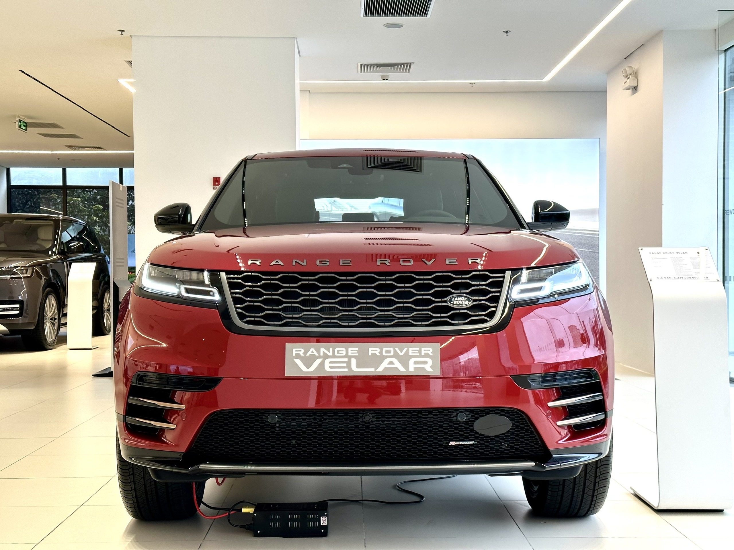 Giá xe range rover velar 2023