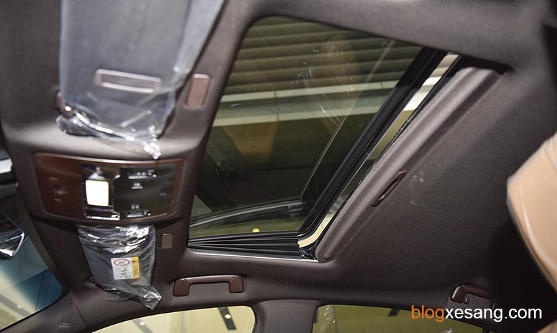 gia-xe-lexus-es-250-danh-gia-xe-lexus-es-250-20