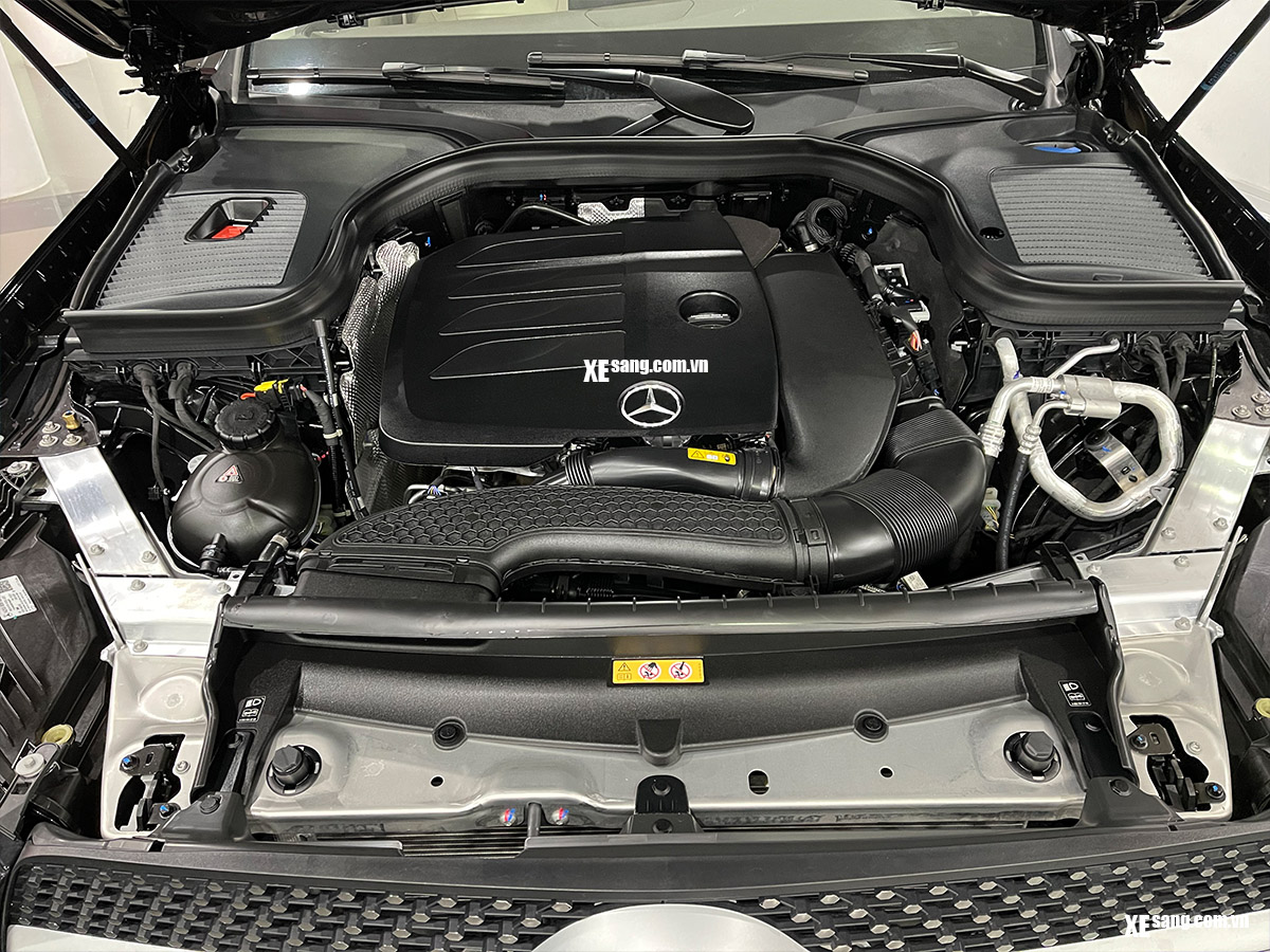 Động cơ xe Mercedes GLC300 4Matic